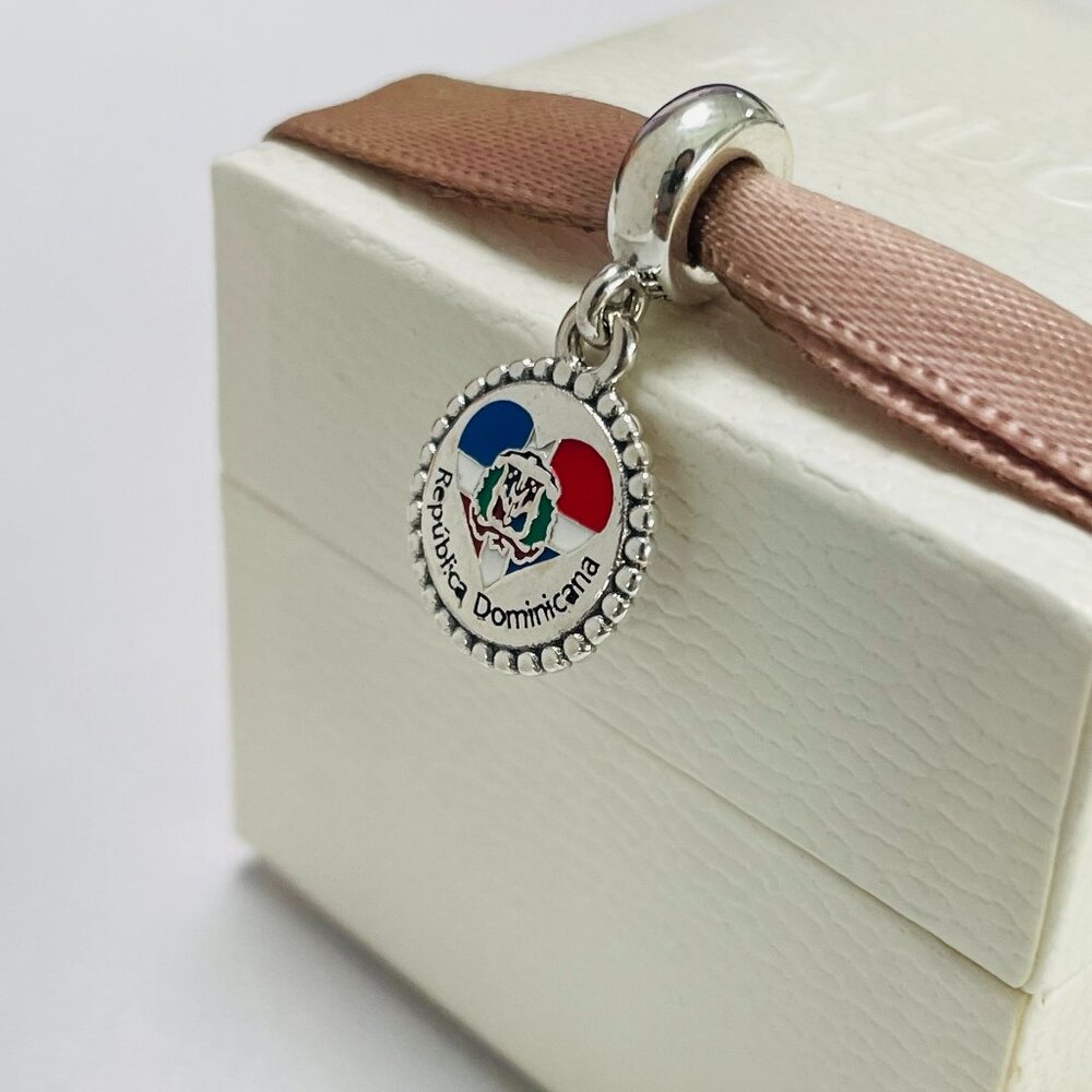 Pandora Dominican Republic Flag Charm